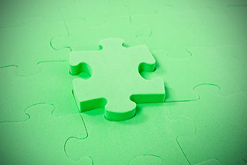 Image showing green puzzle 