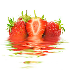 Image showing strawberries with water reflection