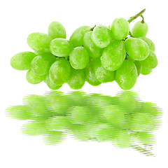 Image showing grapes with water reflection