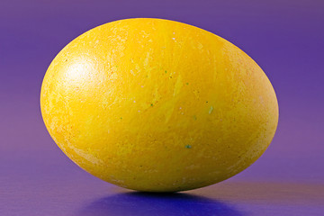 Image showing yellow easter egg