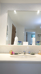 Image showing bathroom sink and mirror