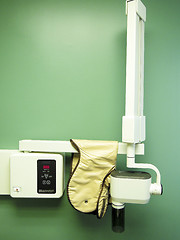 Image showing x-ray machine  dentist office