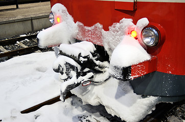 Image showing locomotive at the platform in winter