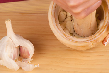 Image showing Processing garlic 