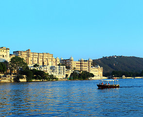 Image showing evening on lake and palace in Udaipur