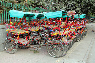 Image showing many thishaw on parking