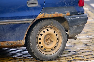 Image showing Rusty Wheel