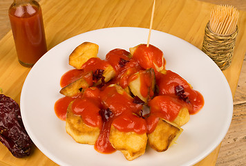 Image showing Spicy patatas bravas