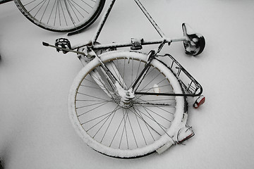 Image showing Bike in the snow