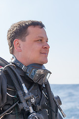 Image showing Portrait shot of a scuba diver from the side