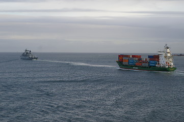 Image showing Container ship and german naval ship.