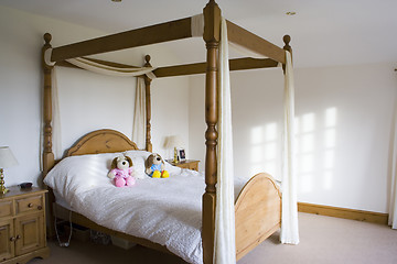 Image showing Four Poster Bed