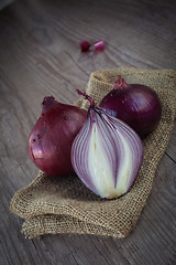 Image showing Red onions