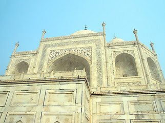 Image showing Taj Mahal - famous mausoleum