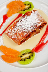 Image showing Apple strudel