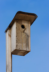 Image showing Old birdhouse
