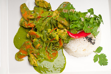 Image showing chicken with green curry vegetables and rice