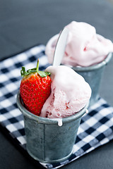 Image showing Strawberry ice cream