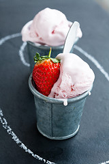 Image showing Strawberry ice cream