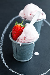 Image showing Strawberry ice cream