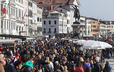 Image showing Crowd in Venice