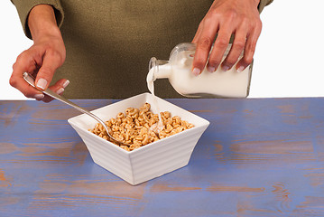 Image showing Milk on cereals