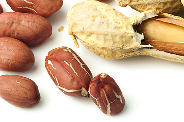 Image showing Raw peanuts in shells and shelled peanuts