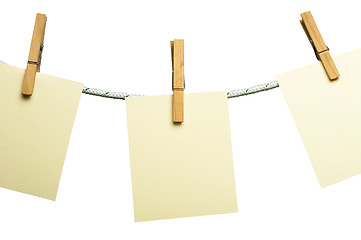 Image showing Note papers hooked on a rope