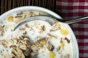 Image showing Muesli breakfast in a bowl