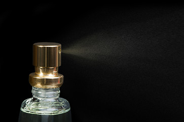 Image showing Perfume spray