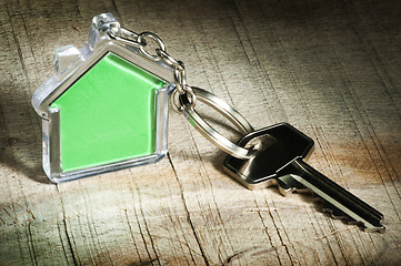 Image showing Keychain and key