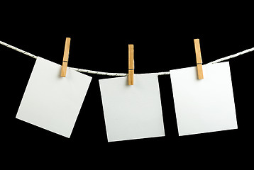 Image showing Note papers hooked on a rope