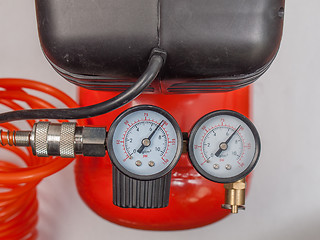 Image showing Air compressor manometer