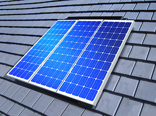 Image showing solar-cell array on roof