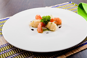 Image showing grilled shrimps with potato and kohlrabi puree