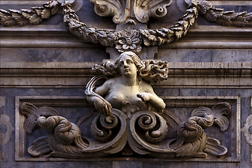 Image showing women   in the centre of naples