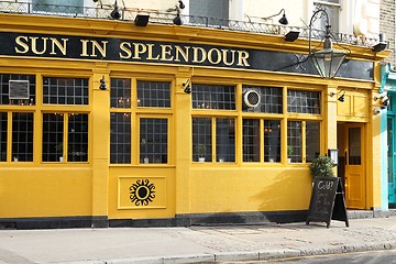 Image showing London pub