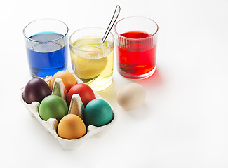 Image showing Eggs dyeing