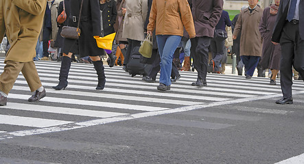 Image showing People crossing the street