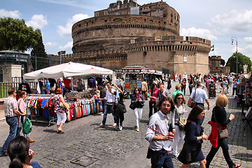 Image showing Rome tourists