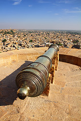 Image showing old cannon on roof of Jaisalmer fort