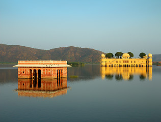 Image showing jal mahal - palace on lake in Jaipur