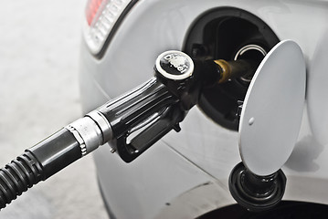 Image showing full tank of fuel