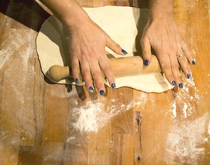 Image showing Making pizza