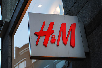 Image showing Hennes & Mauritz sign