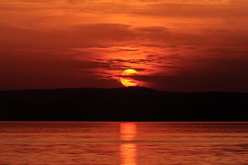 Image showing Beautiful sunset at the ocean