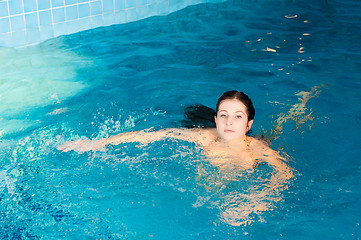 Image showing Attractive girl in swimming pool