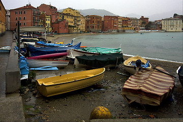 Image showing boat water house and coastline in sestri levante 