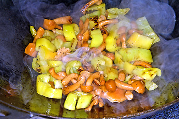 Image showing vegetables, tofu and mushroom in a Chinese wok