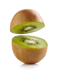 Image showing half kiwi